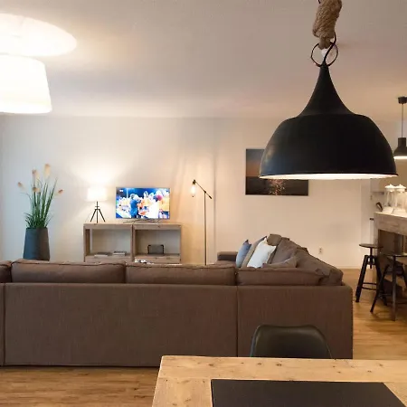 Overlooking The Scheveningen Harbor Appartement *