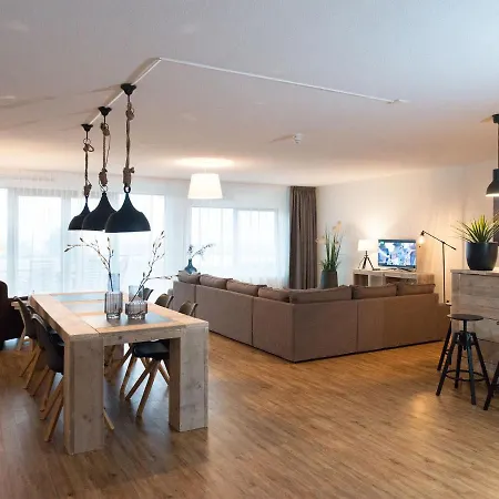 Overlooking The Scheveningen Harbor Apartment